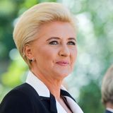 To robi Agata Duda, żeby wyglądać smukło. Przejrzeliśmy jej sekretne triki