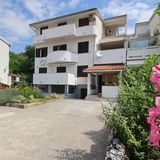 Apartmani Karamarko Baska (2)