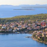 Apartmanok és Szobák Parkolóhellyel Grebastica, Sibenik - 17831 Grebaštica (3)