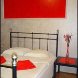 Apartament Studio Red & Black București (4)