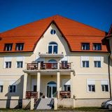 Apartament Castle Csányi Livezeni (2)