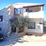 Apartment MASLINA-on quiet location Starigrad Paklenica (2)