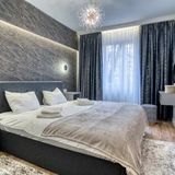 City Chic Retreat: Newly Renovated 1BR Apartment București (2)