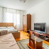 Apartament Rustic & Spacious 3BR București (3)