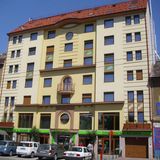 Green Hotel Budapest (2)