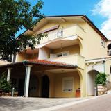 Apartmani Jović Starigrad (5)