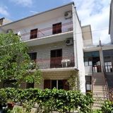 Apartmanok Parkolóhellyel Makarska - 12211 (2)