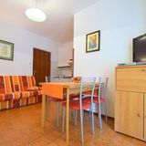 Apartmanok Parkolóhellyel Malinska, Krk - 19389 Malinska (4)