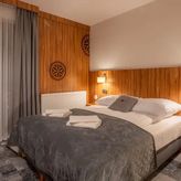 Willa Marti GOLD (3)