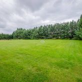 Domek przy stawie (2)