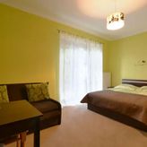 Pod Dębem Pokoje Gościnne (4)