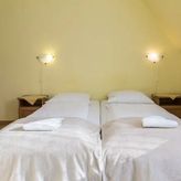 Gabi Cocktail Bar i wynajem pokoi (4)