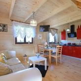 Domki Letniskowe Paradise (4)