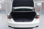 Toyota Camry Hybrid Prestige CVT