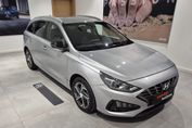 Hyundai i30 1.5 T-GDI Smart 48V DCT
