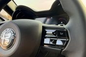 Alfa Romeo Junior 1.2 Ibrida Ti
