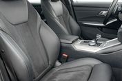 BMW Seria 3 330e xDrive M Sport sport-aut