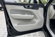 Volvo XC60 T6 Plug-In Hybrid AWD Core