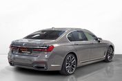 BMW Seria 7 740d xDrive