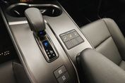Lexus UX 300h F Sport Design 2.0 Hybrid Dynamic Force