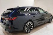 BMW Seria 5 Touring 540d xDrive M Sport