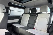 Land Rover Defender D250 mHEV S