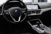 BMW Seria 3 318i Advantage aut