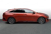 Kia ProCeed GT  1.6 T-GDI DCT