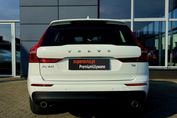 Volvo XC60 T4 Momentum Pro