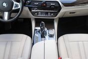 BMW Seria 5 Touring 530i xDrive Luxury Line