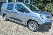Fiat Doblo Cargo/Van Zabudowa Brygadowa AT8
