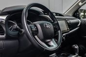 Toyota HiLux Double Cab SR5PLUS 4X4