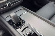 Volvo XC60 B5 B AWD Plus Dark aut