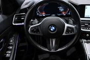 BMW Seria 3 330i xDrive M Sport sport-aut