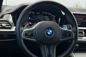 BMW Seria 3 330e xDrive M Sport sport-aut