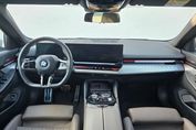 BMW Seria 5 520d xDrive M Sport aut