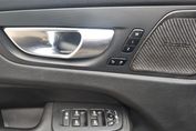 Volvo XC60 T8 Plug-In Hybrid AWD Ultimate Dark