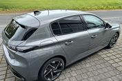Peugeot 308 Allure e-DCS6 1.2 mHEV