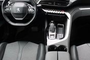 Peugeot 3008 1.5 BlueHDi EAT8