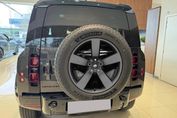 Land Rover Defender 90 D250 X-Dynamic SE