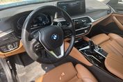 BMW Seria 5 520e Luxury Line