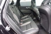 Volvo XC60 B5 AWD Ultra Black Edition