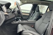 Volvo XC90 T8 AWD Plug-In Hybrid Plus Dark 7os