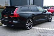 Volvo V60 B4 D R-Design