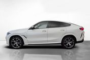 BMW X6 M50i