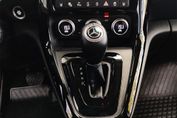 Mercedes T klasa T180d AT