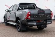 Toyota HiLux Double Cab Invincible 4x4  AT