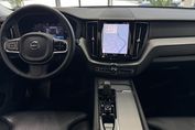 Volvo XC60 B4 B Plus Dark aut