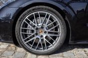 Porsche Panamera 4 E-Hybrid