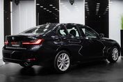 BMW Seria 3 318i